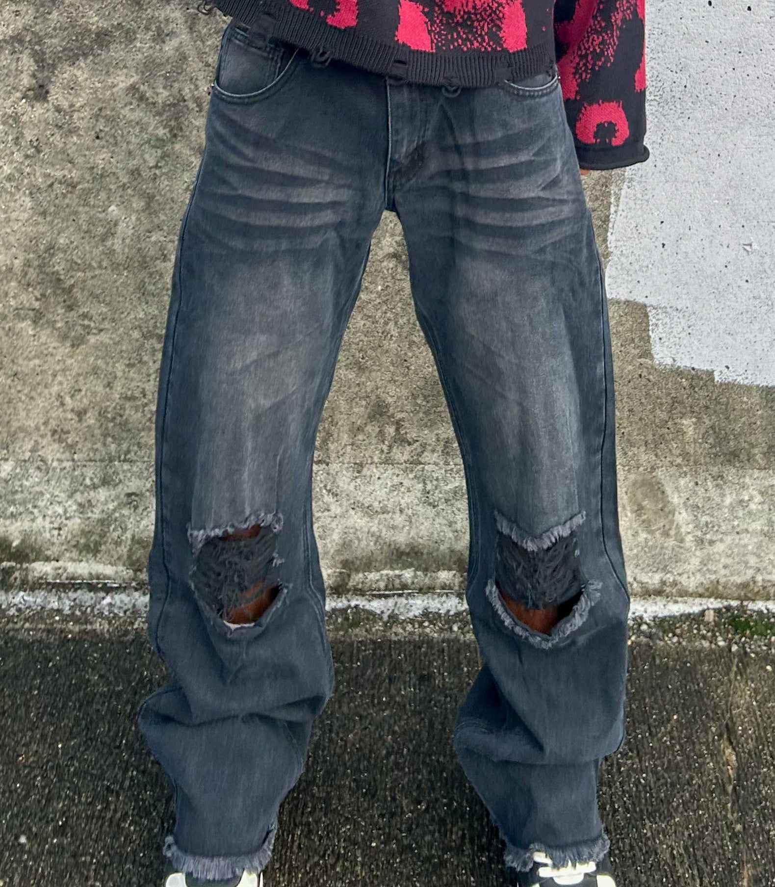 Lutte Flared Black Distressed Jeans